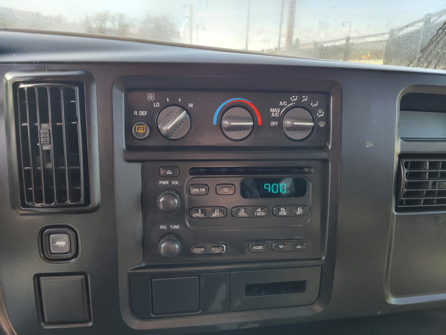 2007 White /Tan Chevrolet Express Express (1GNFH15Z471) with an 5.3L V8 engine, 4 Speed Auto transmission, located at 450 N Russell, Missoula, MT, 59801, (406) 543-6600, 46.874496, -114.017433 - Runs well. Shifts great. AWD works Perfectly. But... Has a few dash lights on. (ABS, Check Engine and Airbag) Seats 11. 5.3L V8. 4 Speed Automatic Transmission. Front and Rear Climate Control. AM FM CD Player. Power Windows and Locks. Because of the Miles, Financing is NOT Available. - Photo#14